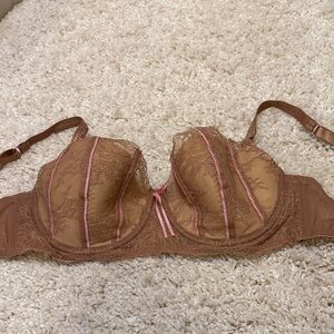 DKNY nude tan pink 34D Demi cup bra push up non padded wire lace